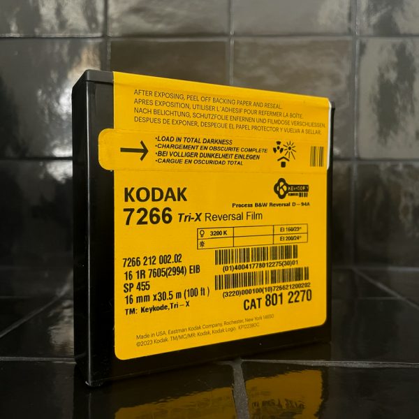 KODAK_TRI-X_16mm_BACKTOSUPER8