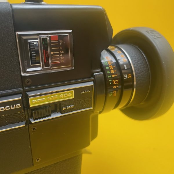 Caméra Super 8 SANKYO MF-404 très bon état / Sankyo Macro Zoom f: 1.8 \ F: 8.5-35 mm
