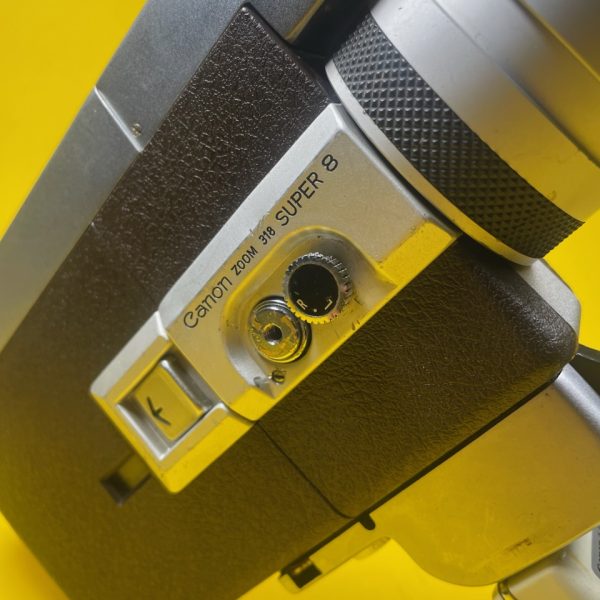 Caméra Super 8 d'occasion : CANON ZOOM 318 SUPER 8 en bon état / Canon Zoom f : 1.8 \ F: 10-30 mm #BACKTOSUPER8
