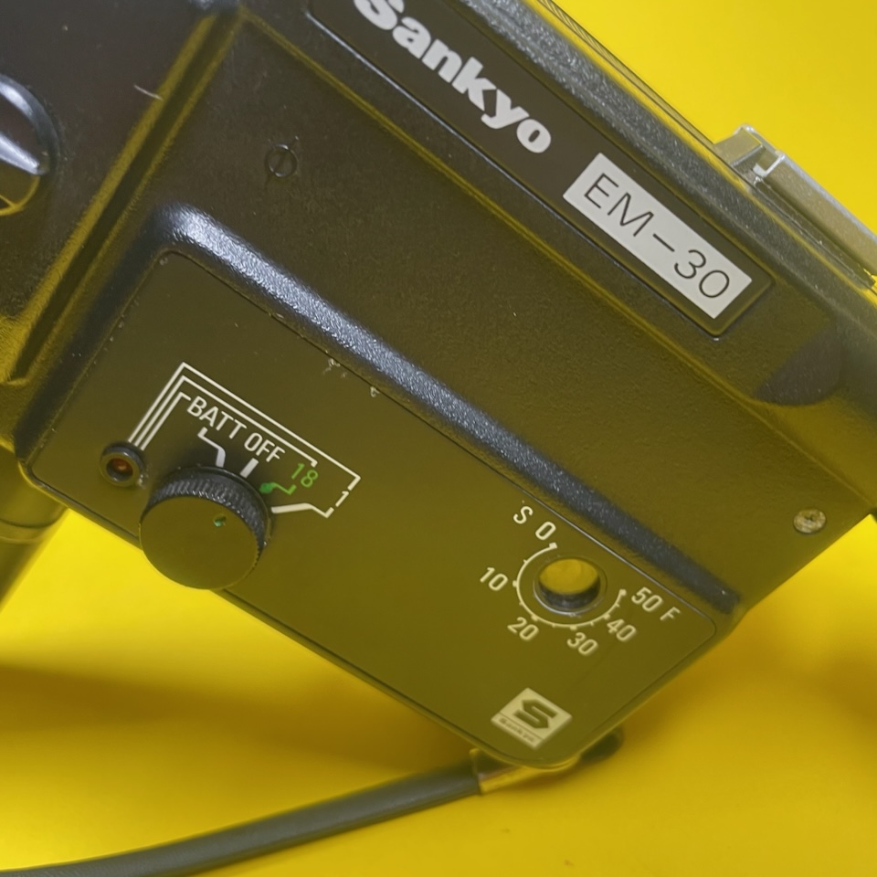SANKYO_EM-30_BACKTOSUPER8