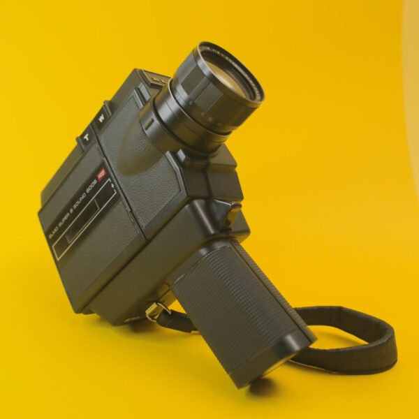 Caméra Super 8 d'occasion : Elmo Super 8 Sound 600S d'occasion en très bon état / Elmo Zoom f: 1.8 \ F: 8-50 mm