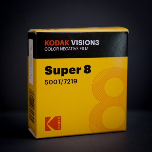 Film Super 8 – Pellicule Kodak 500T Vision3 - 7219 – Couleur – Négatif_backtosuper8